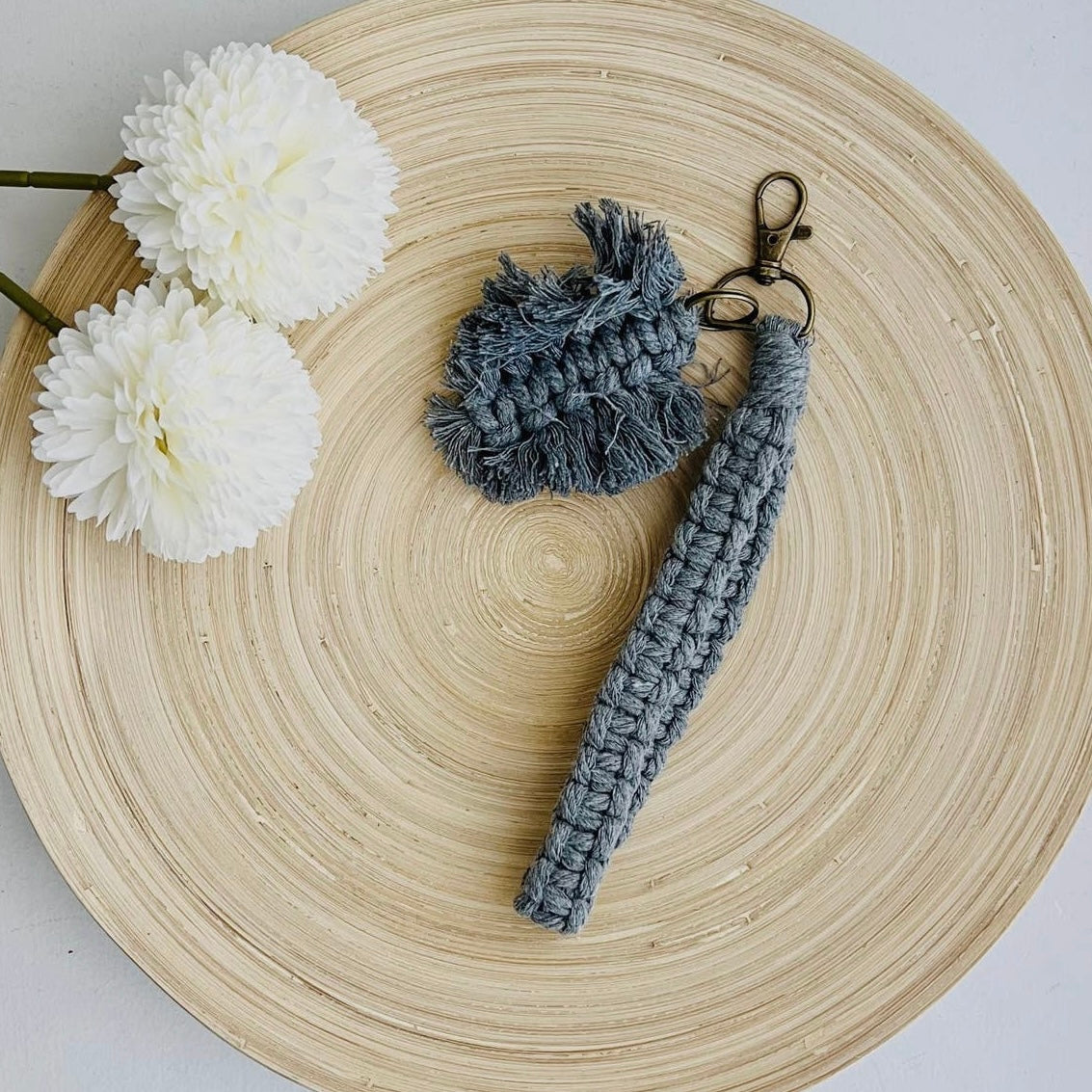 Boho Macrame Keychain - Leaf Tassel - Grey