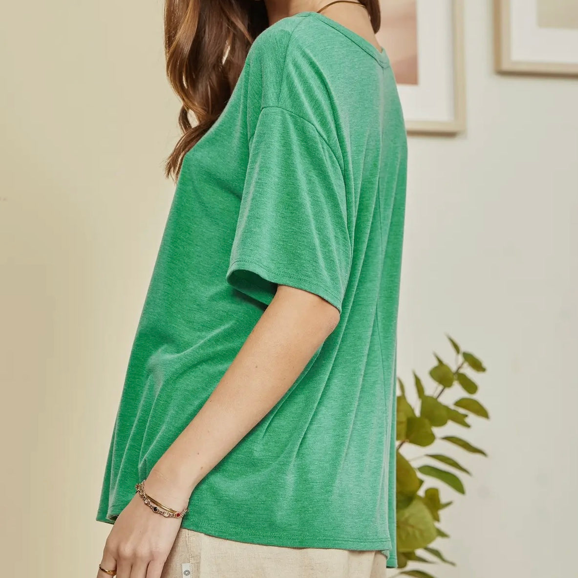 Green Solid Round Neck Tee