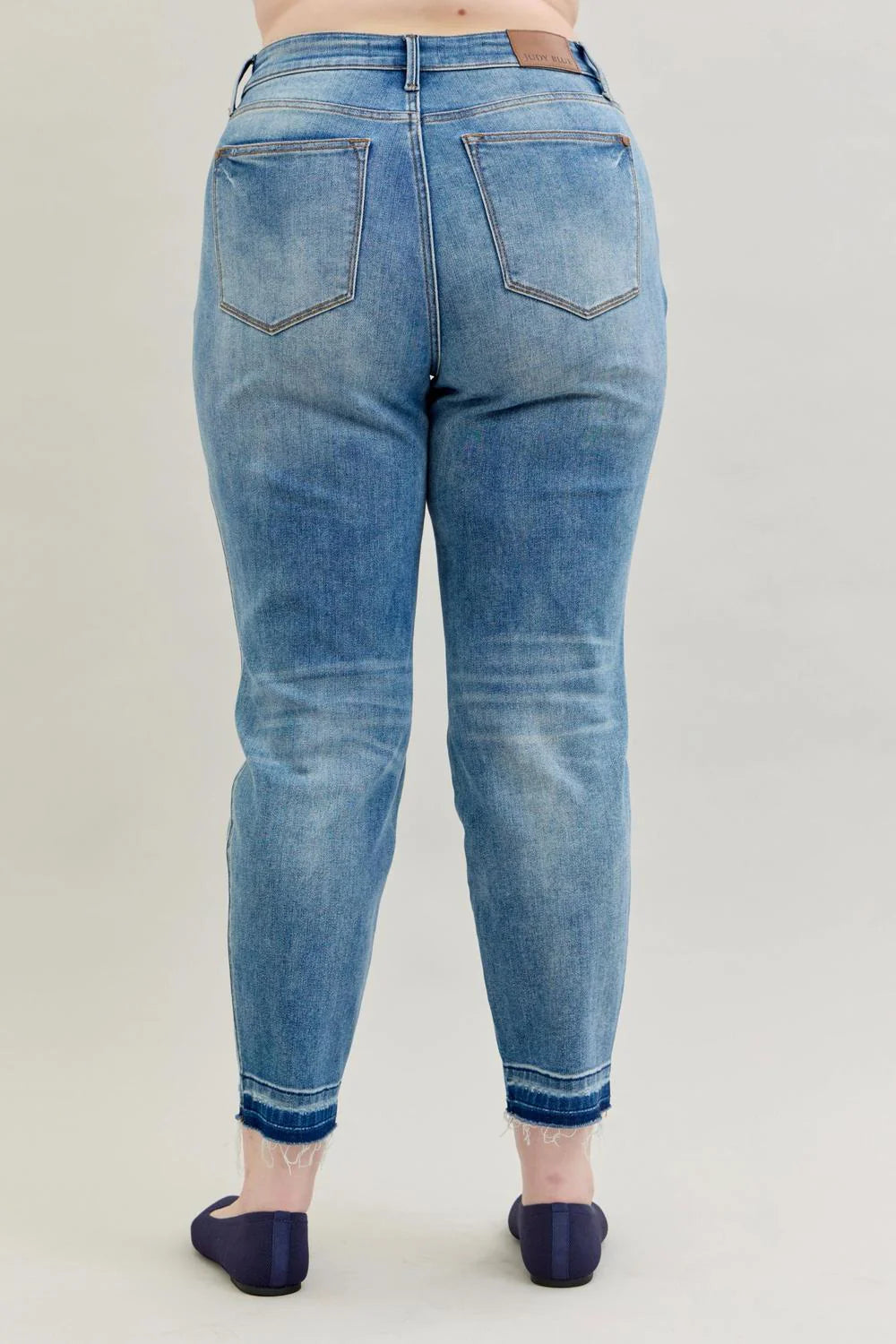 Judy Blue Mid Rise Rigid Magic Release Hem Boyfriend Denim Jeans