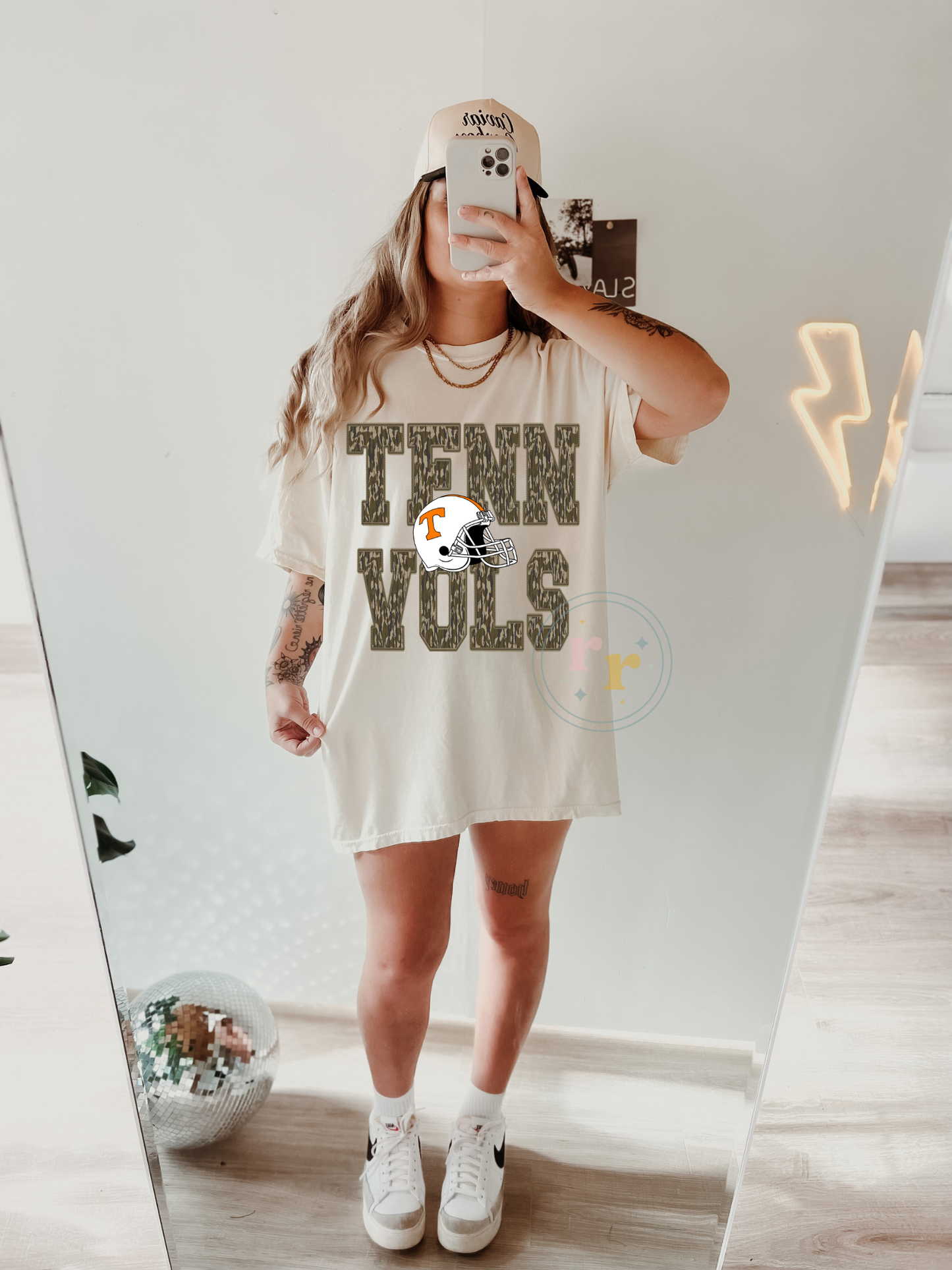 Helmet Tenn Vols Graphic T-shirt