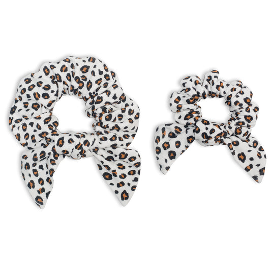 Mommy & Me - Leopard Scrunchies