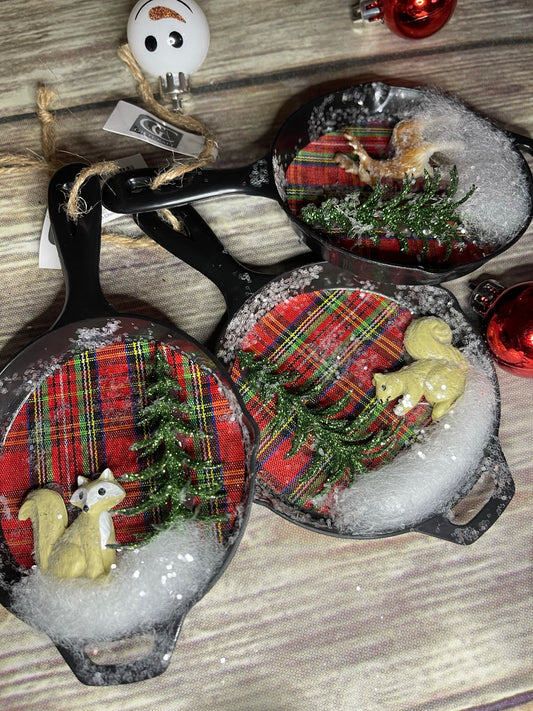 Plastic Frying Pan Ornament - Assorted